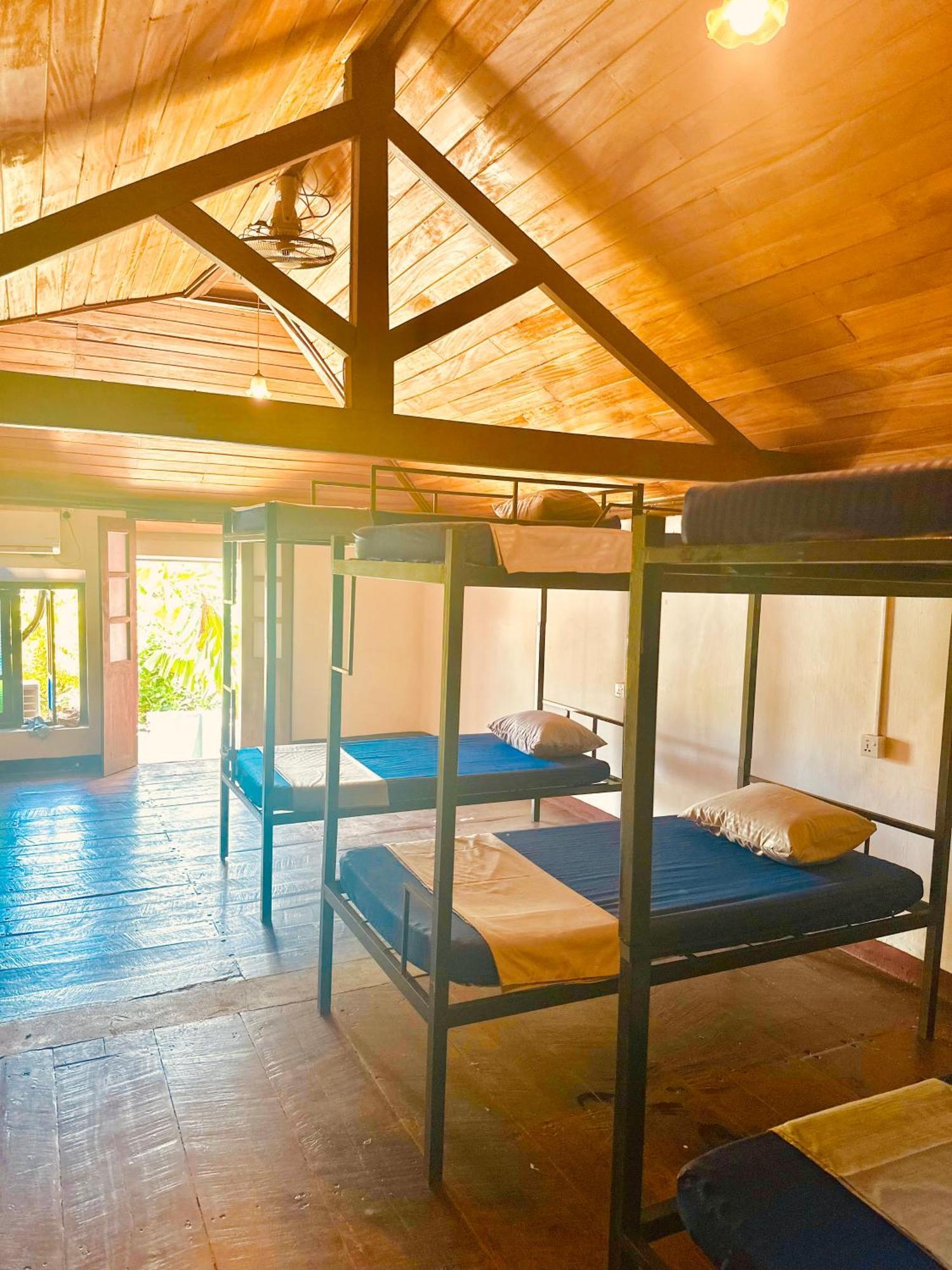 Happy Bunk Hostel Weligama Εξωτερικό φωτογραφία